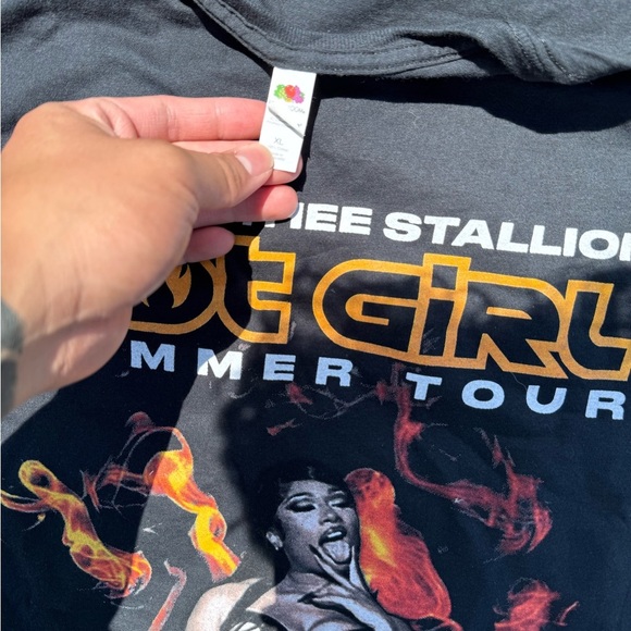 Megan Thee Stallion Hot Girl Summer Tour Tee NWOT - Picture 3 of 3